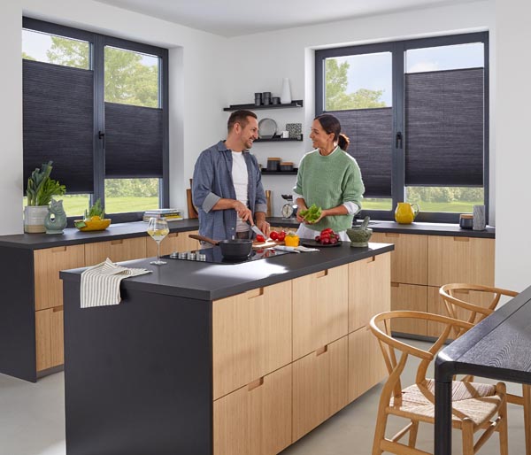 duette-wabenplissee-blickdicht-anthrazit-kueche