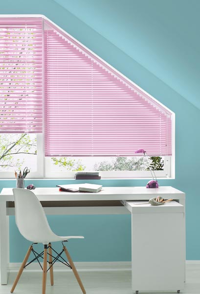 erfal-alu-jalousie-slope-line-25-pink