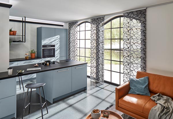 erfal-flaechenvorhaenge-ausbrenner-stoffe-anthrazit