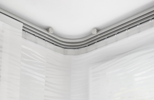 erfal-flaechenvorhang-als-raumteiler