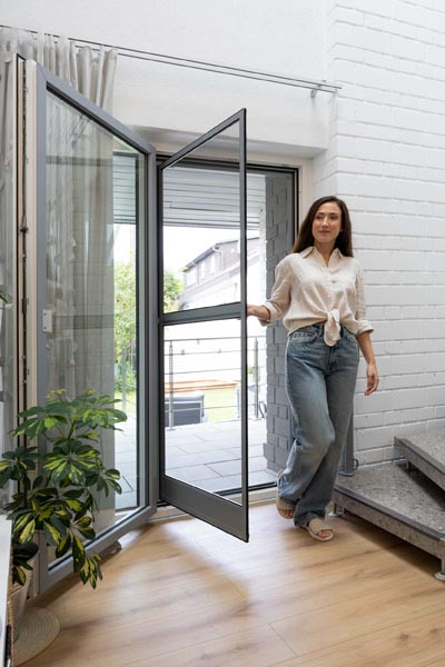 erfal-insektenschutz-pendeltuere-system-neher