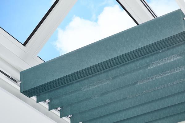 erfal-lamellen-plafond-deckenfenster-gespannt